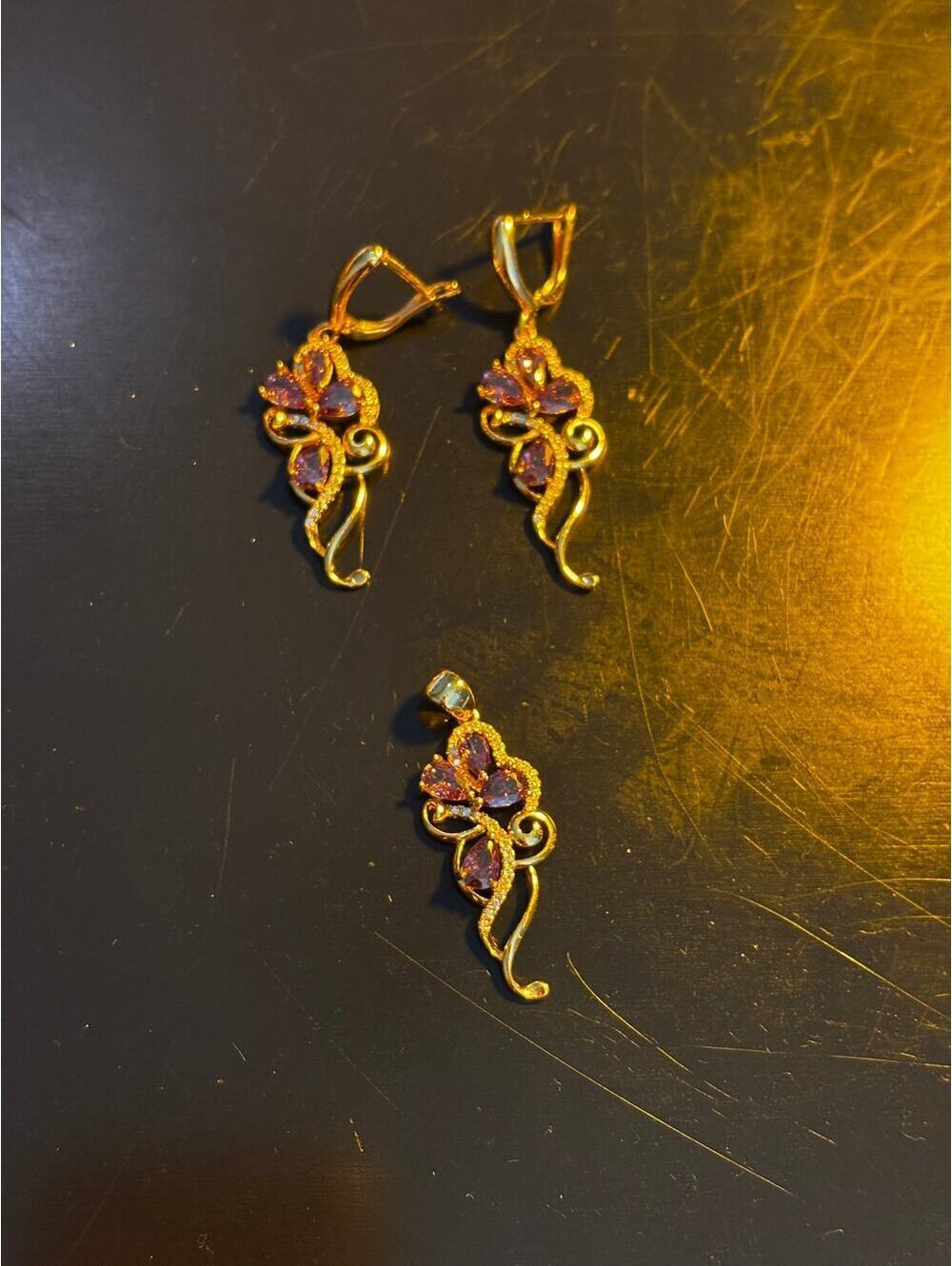 Stauer NWOT Women's Dancing Iris Earrings & Pendant Gold-Plated Purple Gemstones